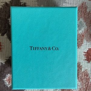 Return to Tiffany mini heart necklace